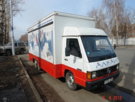 MERCEDES 100D (1)