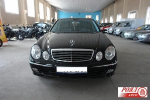Mercedes-Benz E 320