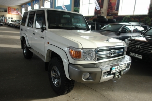 Toyota Land Cruiser 78