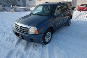 Suzuki XL7